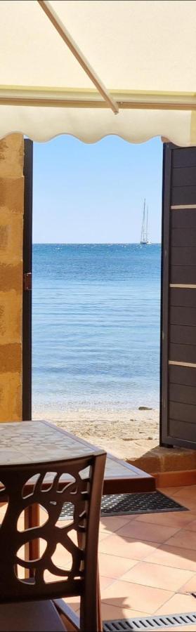 La Casa Sulla Spiaggia มาร์ซาเมมี ภายนอก รูปภาพ